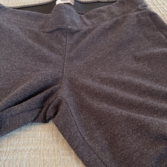 Old Navy Black and Grey Leggings - Size M - Picture 8 of 10